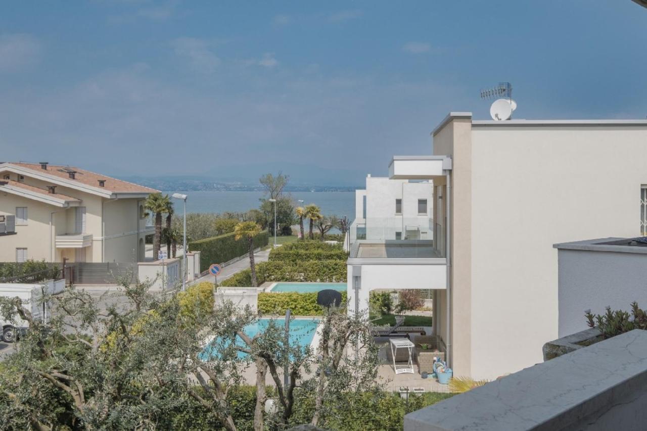 Villetta Daniela - A Due Passi Dalla Spiaggia Sirmione Bagian luar foto